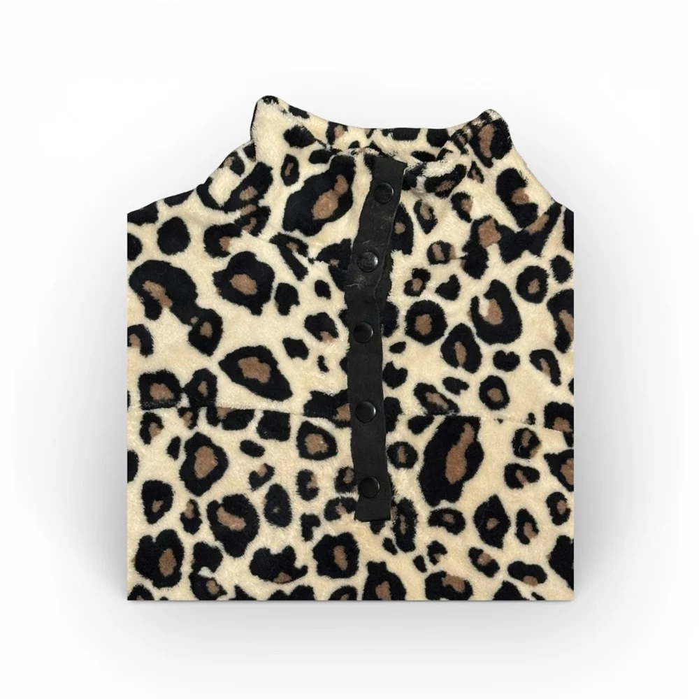 BKE Women’s Leopard Print Fleece Pullover Snap Neck Sweatshirt Medium - Picture 5 of 8